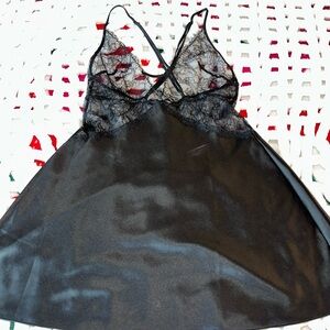 Elegant Black Lace Nightgown